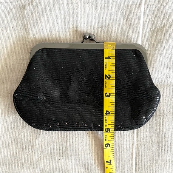 Express Black Sequin Mini Clutch with Kiss-Lock and Chain Strap: Vintage Glam - Picture 11 of 14